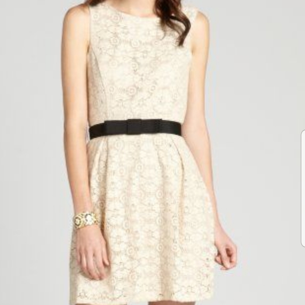 Single LA Beige Sleeveless Lace Melina Dress 12